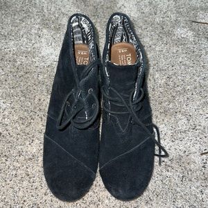 Toms black booties